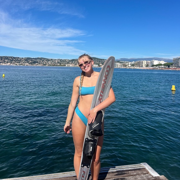 Meet your Posher, McKenna - Picture 3 of 7